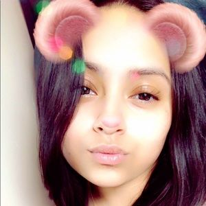 Meet your Posher, Carla